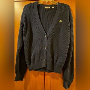 AUTHENTIC LACOSTE VNECK CARDIGAN 
SIZE 40
NEVER WORN JUST LAUNDERED